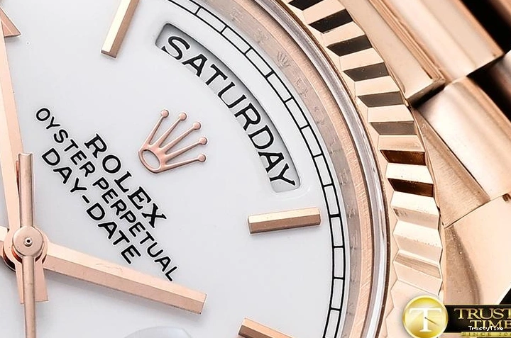 0512 RDD0218A – DayDate 40mm Casual 690
